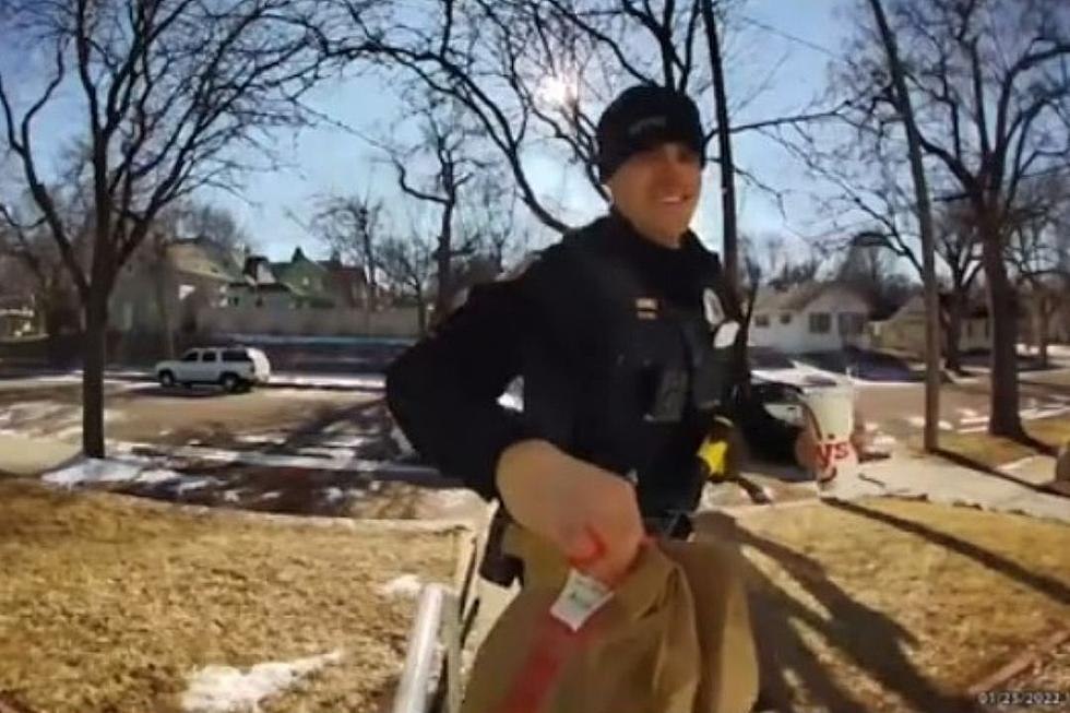 &#8216;Hot Cop&#8217; Delivers DoorDash Order After Arresting Delivery Driver (VIDEO)