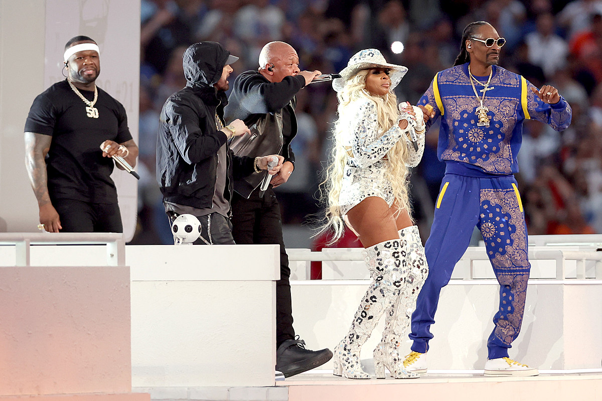 Super Bowl Halftime Show (2022): Performers, Set List, Surprises, How to  Watch - Parade: Entertainment, Recipes, Health, Life, Holidays