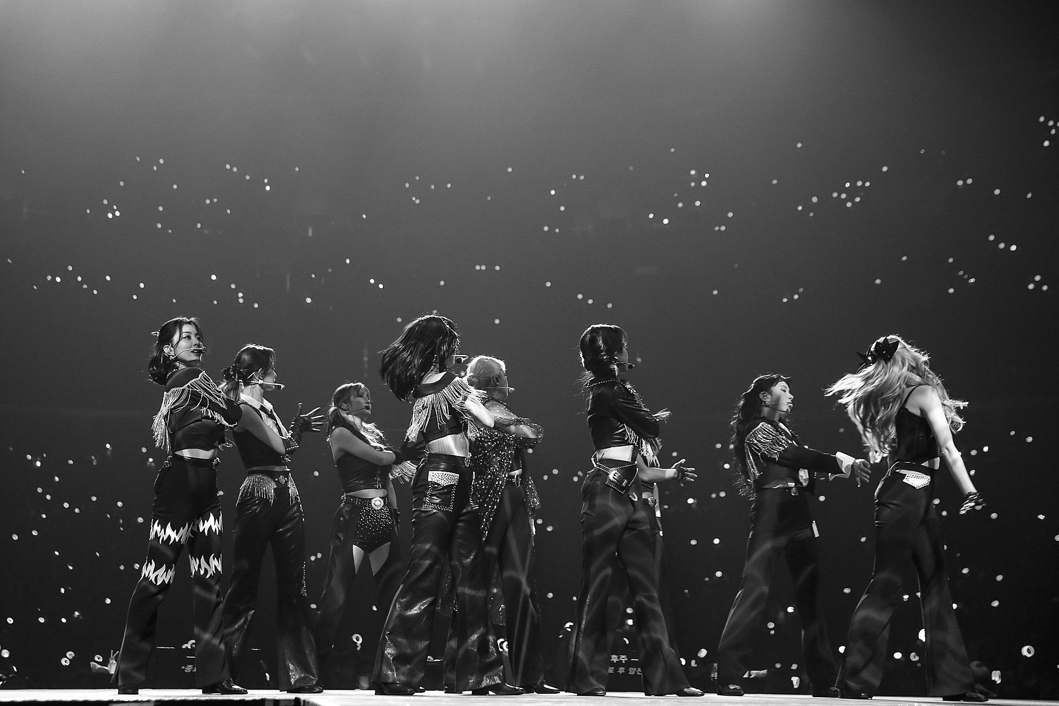 K-pop sensation TWICE was a big fluffy flop at 1st N.J. concert: review 