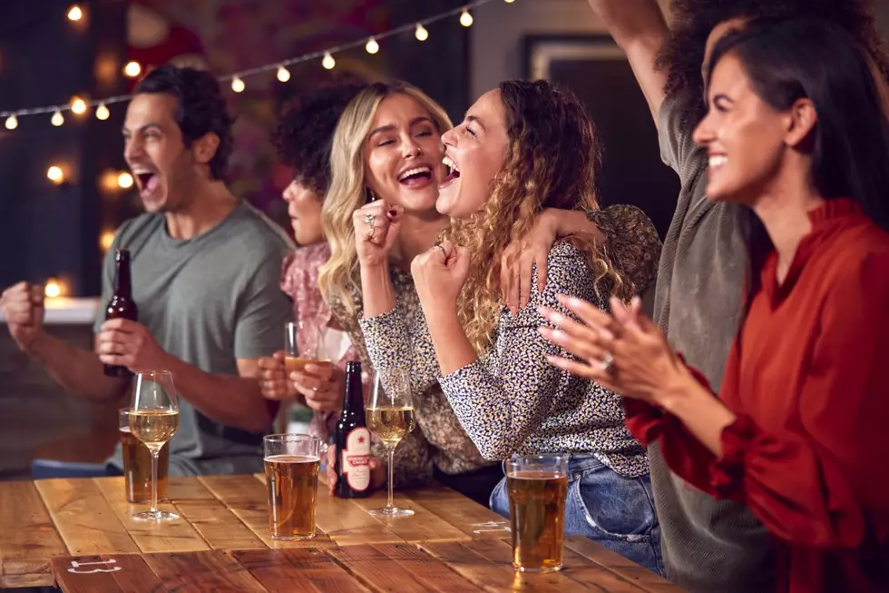 This Sports Bar Only Shows Women’s Sports on Its TVs