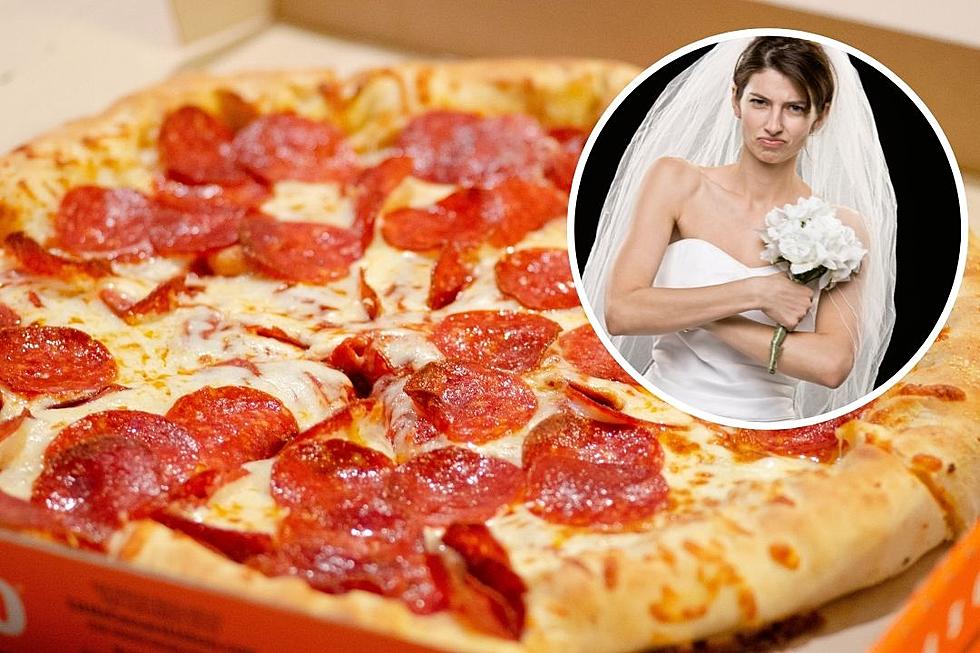 Bride Outraged After Groomsman Sneaks Pizza Into Vegetarian Wedding