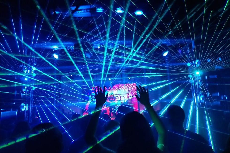 Teacher Turns Elementary School Gym into Rave: WATCH