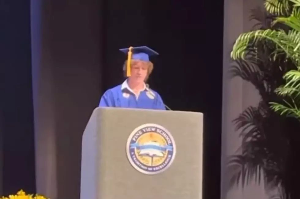 Florida High School Class President Gets Around Being Told Not to Say &#8216;Gay&#8217; During Speech in Genius Way: WATCH