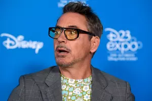 Robert Downey Jr. Plays a Mexican Man in Shelved Jamie Foxx Comedy...