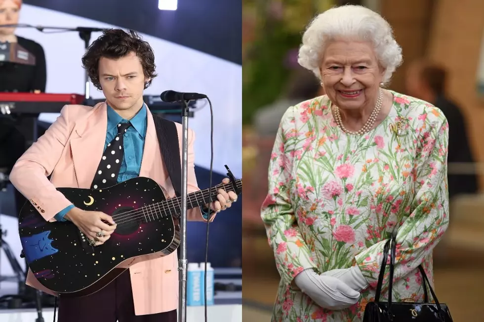 Harry Styles Honors Late Queen Elizabeth II During Concert: &#8217;70 Years of Service&#8217;