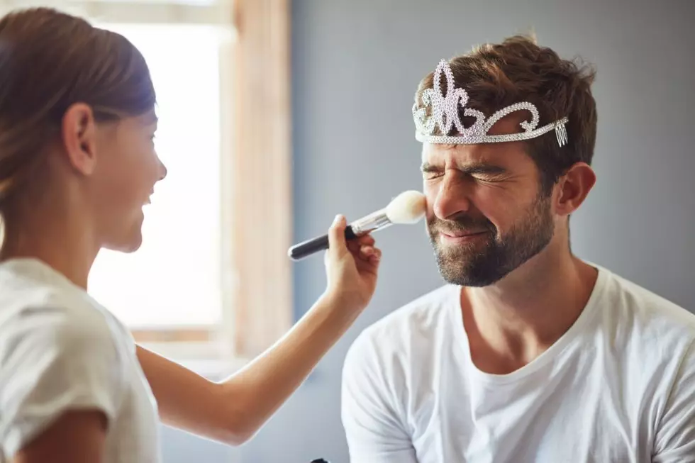 Dedicated Dad Dresses Like Cinderella for Daughter