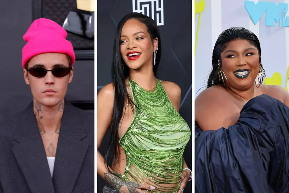 Celebrities React to Rihanna’s Super Bowl Announcement