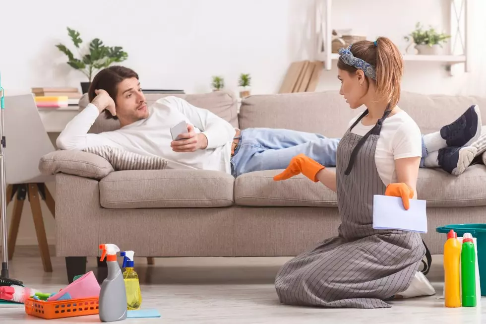 Couple Sign Cohabitation Prenup After Gamer’s ‘Momma’s Boy’ Tendencies Result in Chore-Related Arguments