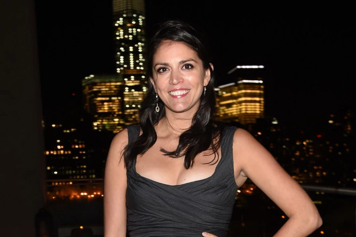 Cecily Strong Tits - Why Is Cecily Strong Leaving 'SNL?'