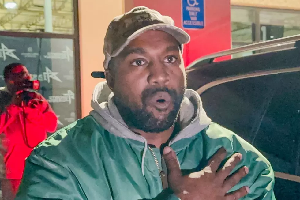 Kanye West Swarmed By Women At A Bar After Ending Relationship