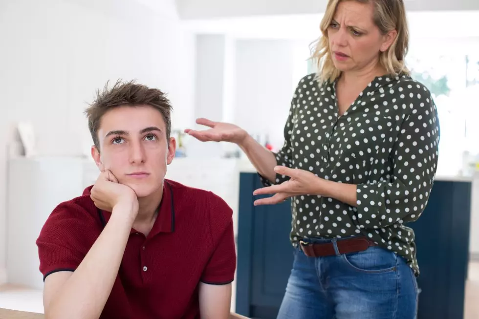 Reddit Split After Frustrated Mom Removes Her Teen Son’s Bedroom Door