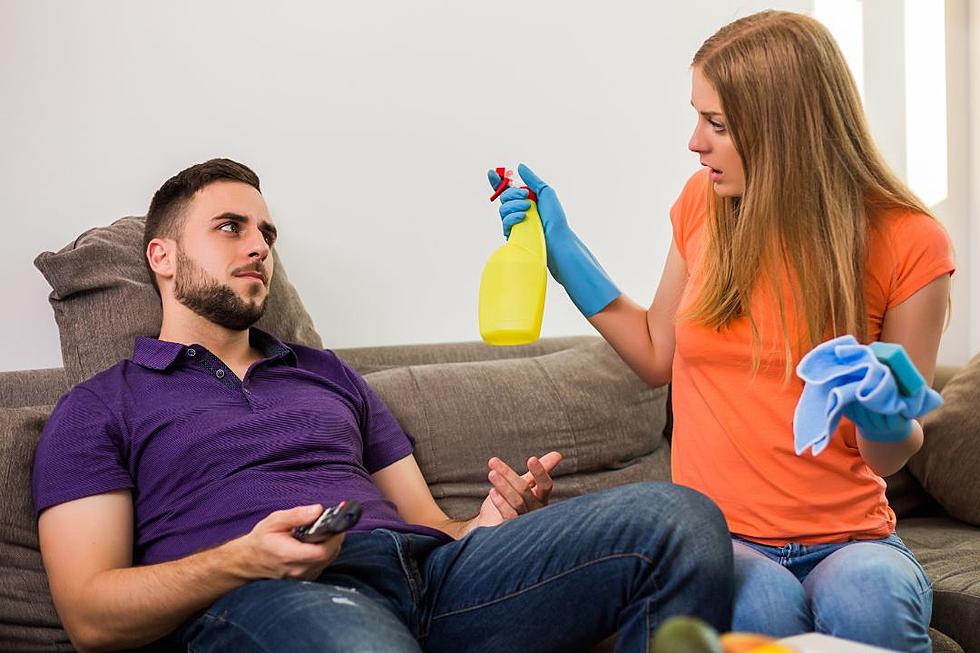 Reddit Slams ‘Useless’ Husband Who Can’t Meet Wife’s ‘Fairly Average’ Cleaning Standards