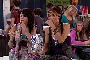 ‘Wizards of Waverly Place’ Showrunner Says Alex Russo Was Bi,...