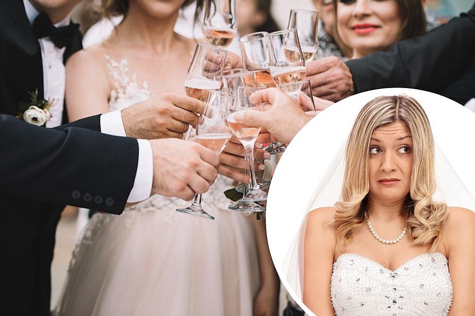 Reddit Roasts ‘Cheap and Tacky’ Bride Who Only Wants to Serve Water at Wedding