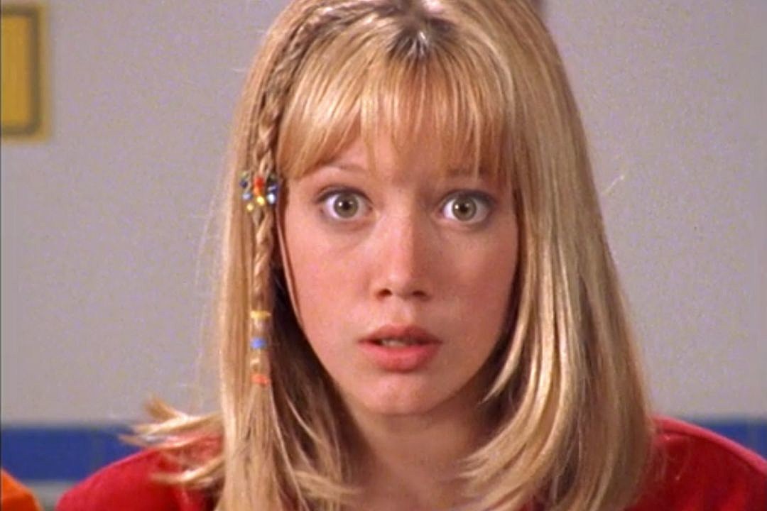 Bridgit Mendler Nude Porn - Hilary Duff Revisits Lizzie McGuire Character on 'HIMYF' (VIDEO)