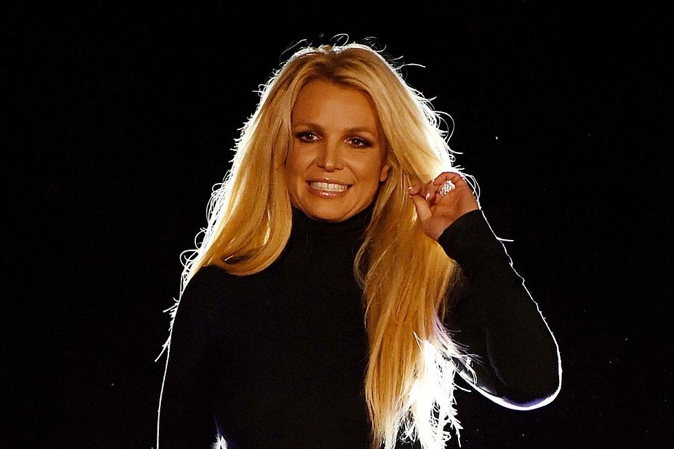 REPORT: 'Nervous' Celebs Delay Britney Spears' Book