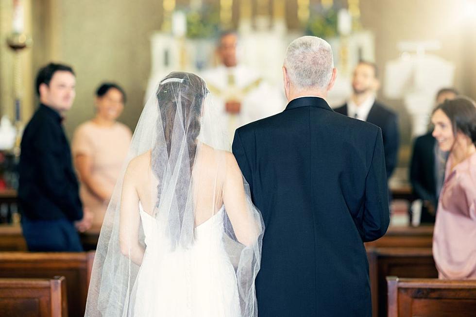 Bride Asks Dad To Walk Her Down Aisle Tells Him To Leave After