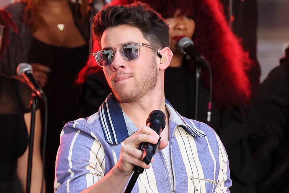 Nick Jonas Falls Through Trap Door on Stage During Concert: WATCH
