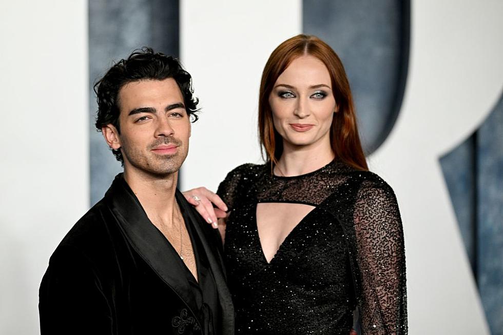 Sophie Turner Says She Cried After Meeting Husband Joe Jonas for the First  Time