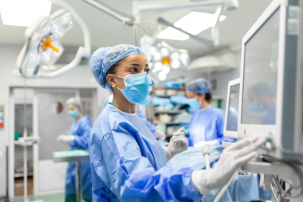 Do Women Doctors Make Better Surgeons Than Men?