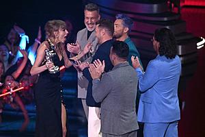 NSYNC Reunite for First Time in 10 Years to Give Taylor Swift...