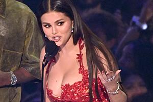 Selena Gomez Addresses Her Viral Reaction to Chris Brown’s VMAs...