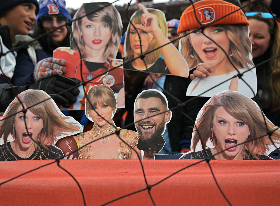 Broncos Troll Chiefs by Blasting Taylor Swift&#8217;s Music After Huge Win