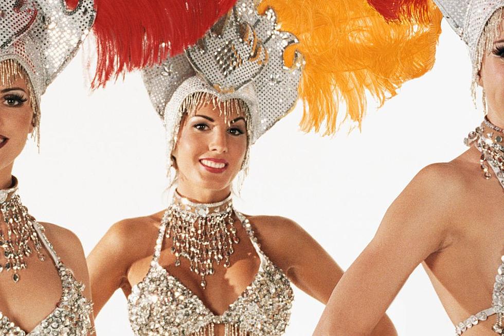 &#8216;&#8230;Lola, She Was a Showgirl': The Dark &#038; Tragic Meaning Behind the &#8216;Copacabana&#8217; Song