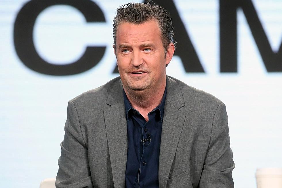 Celebrities React to &#8216;Friends&#8217; Star Matthew Perry&#8217;s Death at 54