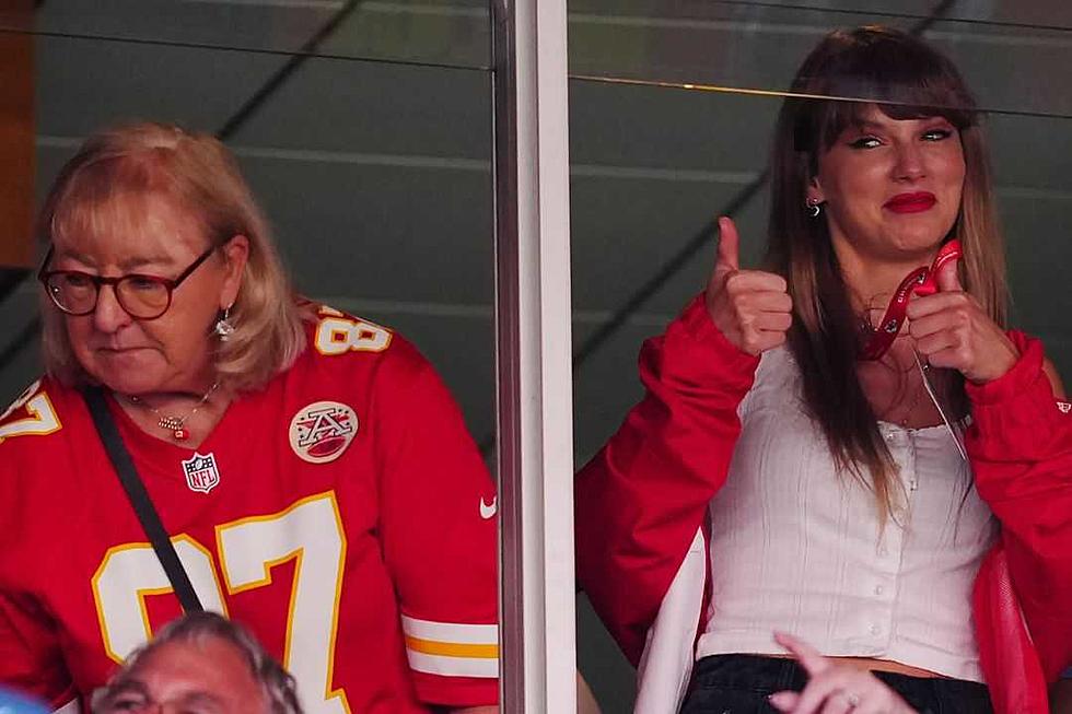 Travis Kelce's Mom Approves of Taylor Swift