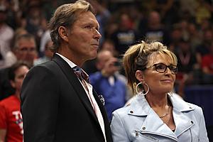 Sarah Palin and Hockey Legend Ron Duguay’s Romance Heating Up...