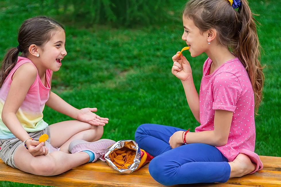 ‘Selfish’ Dad Slammed for Not Buying 11-Year-Old Daughter’s Best Friend Snack During Play Date