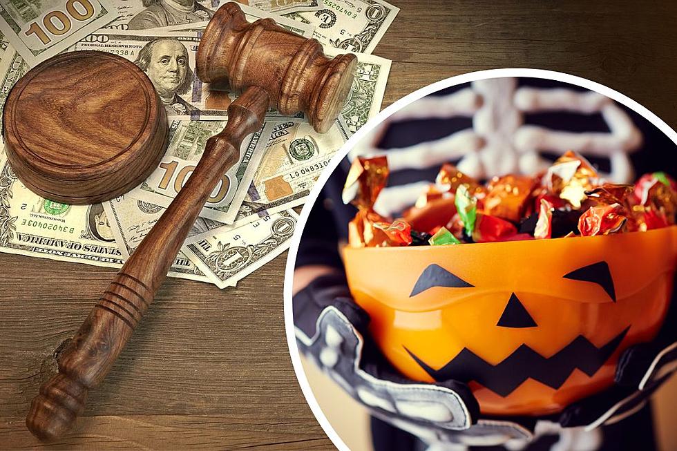 Could This Woman Actually Win $5 Million Because Her Halloween Candy Didn’t Have a Jack-o’-Lantern Face?