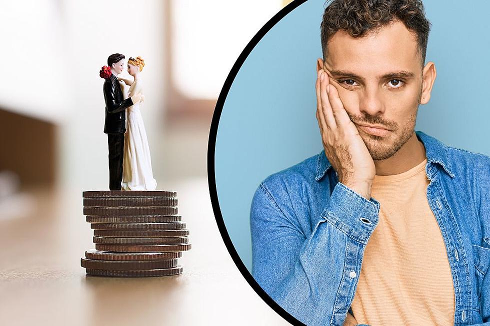 Groom’s Friend Demands Couple Return ‘Honeymoon Donation’ Following Fake Wedding
