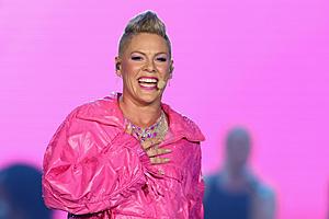 Pregnant Pink Fan Goes Into Labor During Singer’s Concert