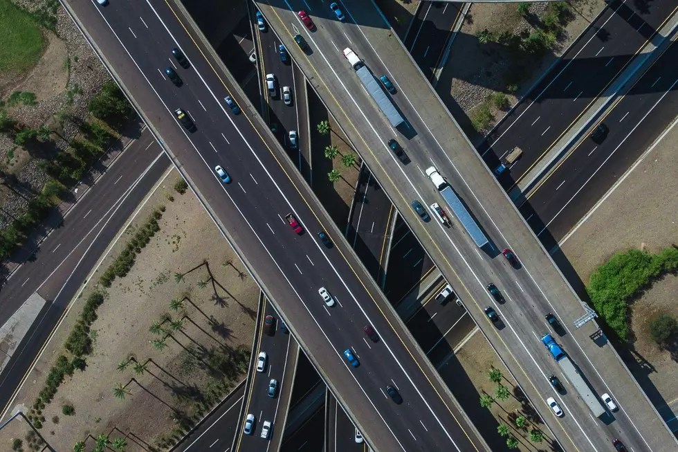 Here&#8217;s the Difference Between Highways, Freeways and Expressways