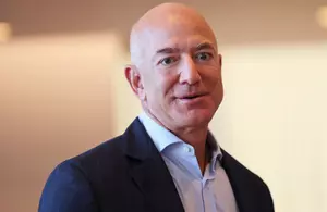 Jeff Bezos Buys Third Mansion on Florida’s ‘Billionaire Bunker’...