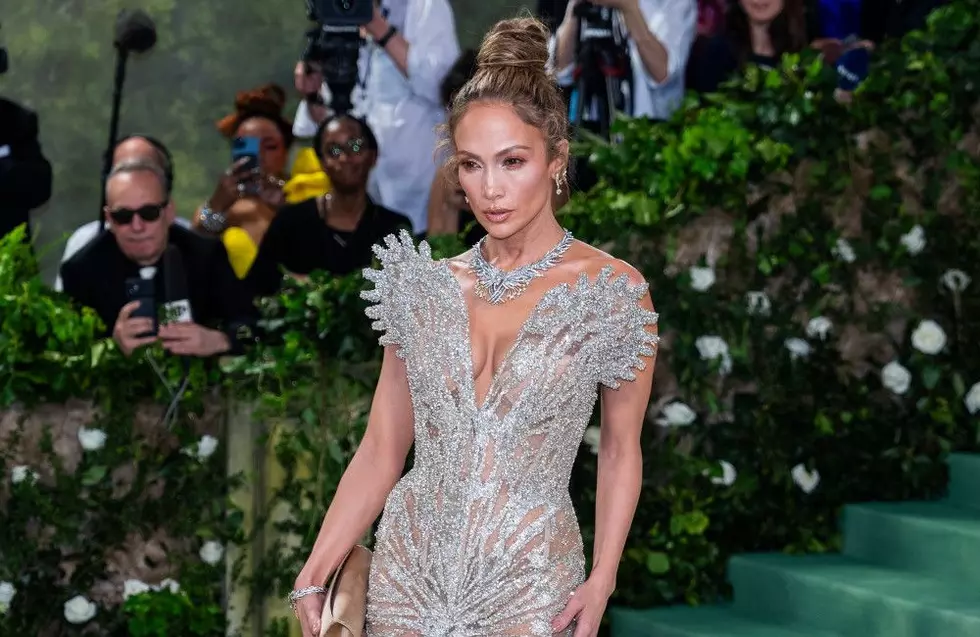Jennifer Lopez Says Her Face Was ‘Stolen’ for AI Scams