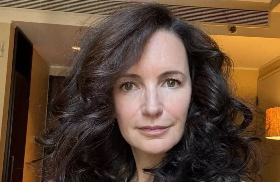 Kristin Davis Posts Fresh-Faced Selfie Three Years After Dissolving Facial Filler