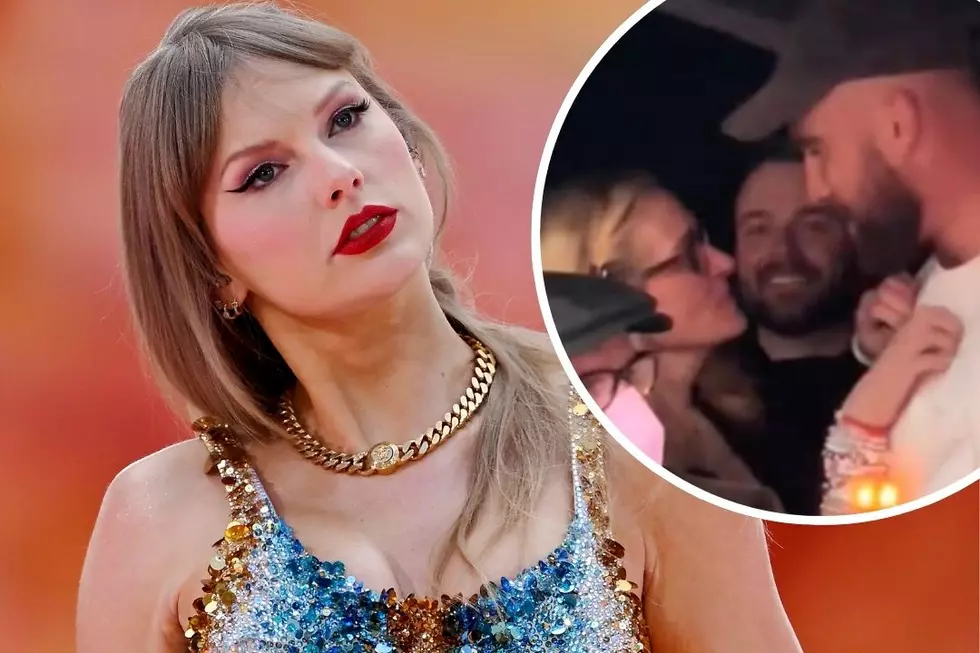 Was This Taylor Swift Concert Interaction Between Julia Roberts and Travis Kelce &#8216;Weird&#8217;?