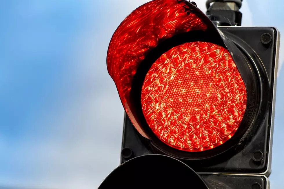 True or False: Flashing Your Lights Will Change a Red Light to Green