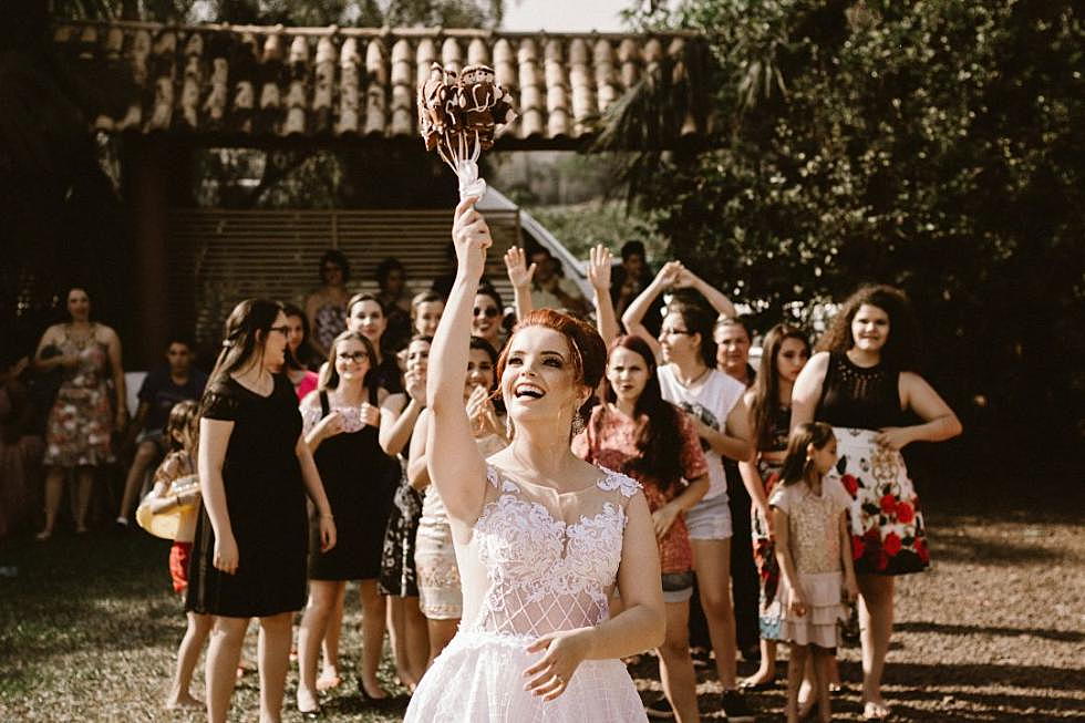 Overwhelmed Mom Considers Backing Out of Daughter’s Wedding Due to Groom’s Family’s Demands