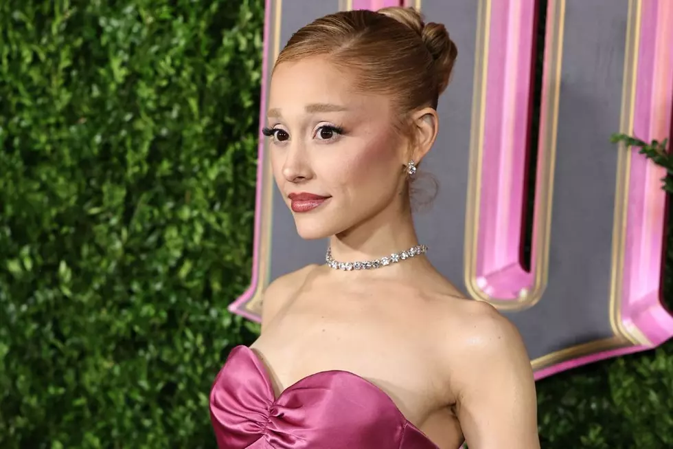 Ariana Grande and Fans React to Pop Star’s Oscar Nomination: ‘Cannot Stop Crying’