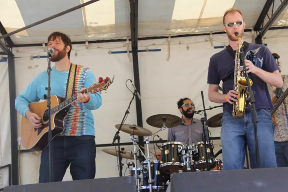 10 Mile Tide Performs Long Ride Home At Beartrap Summer Festival 2012 [VIDEO]