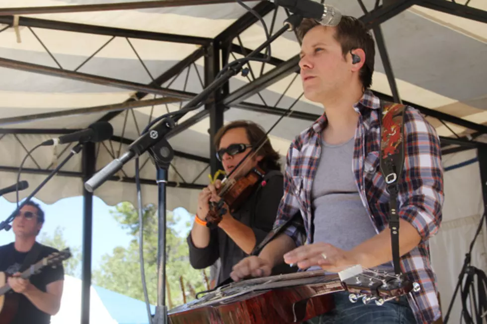 The Infamous Stringdusters Perform One Of Their Hit Songs At Beartrap Summer Festival 2012 [VIDEO]