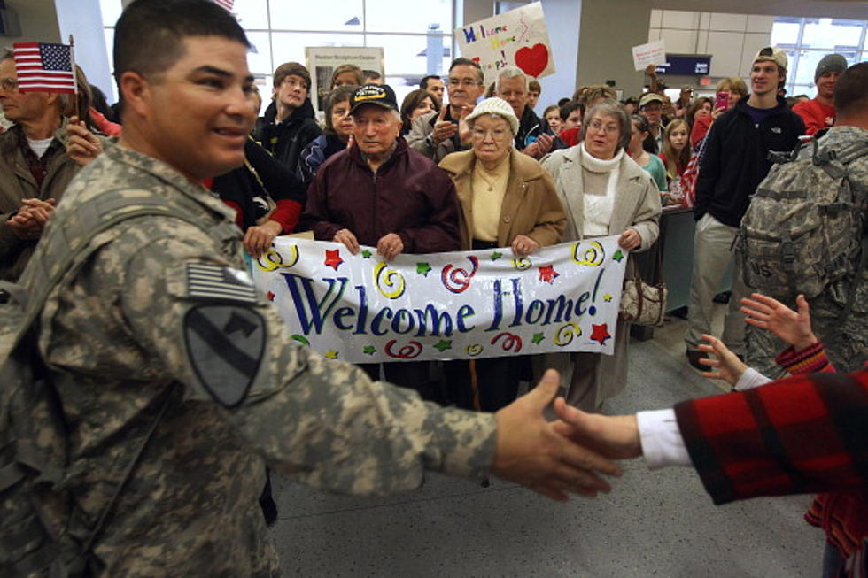 Video Compilation Of Soldiers&#8217; Surprise Homecoming