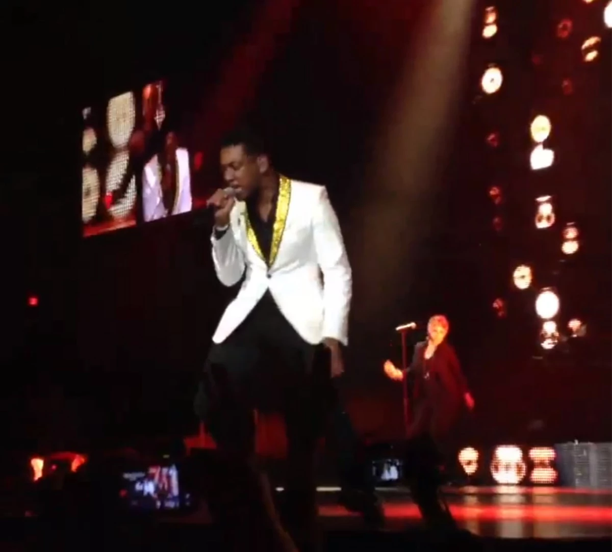 Joshua Ledet is Bringing the House Down On American Idol Tour