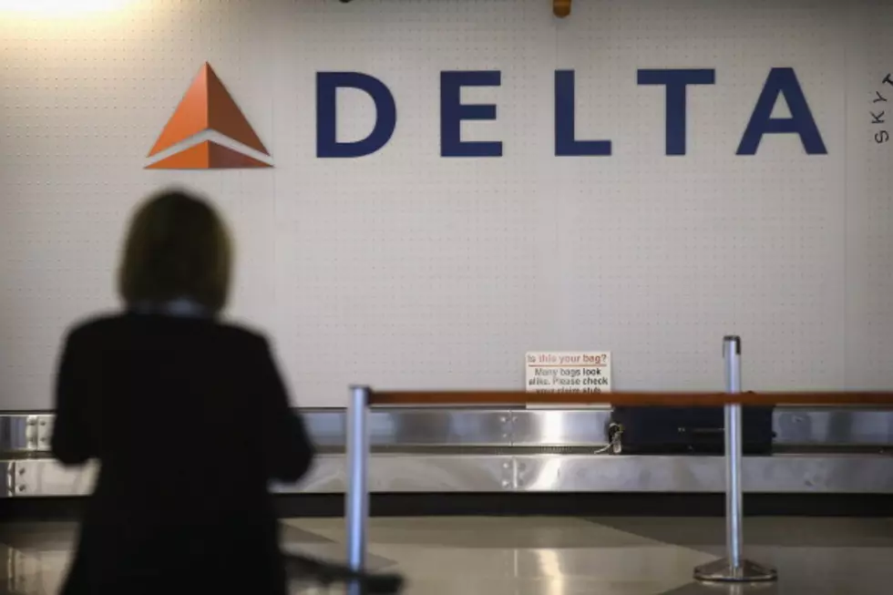 Delta Jet Runs Off Runway In Houston
