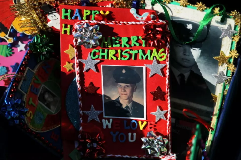 How to Send Christmas Cards to Service Members