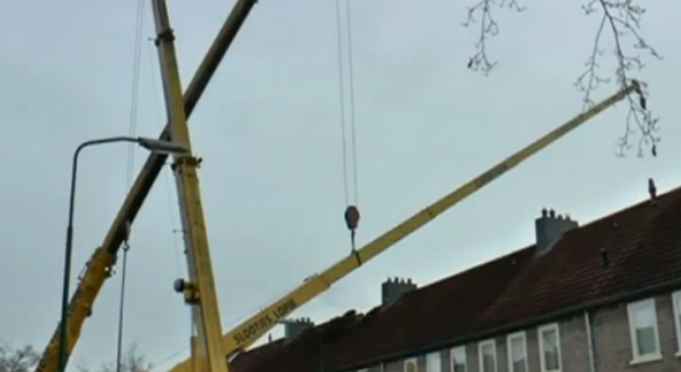 Guy Rents A Crane To Propose, Now Girlfriend Can’t Live In Her Apartment [VIDEO]
